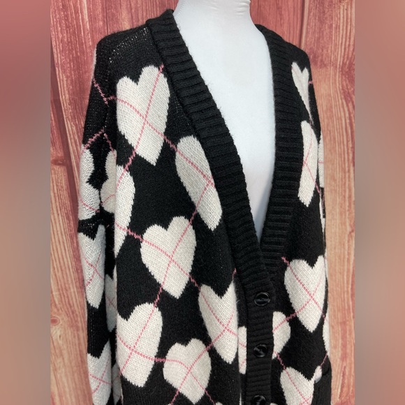 Torrid vegan cashmere oversized long sleeve V-neck heart cardigan sweater 3X - Picture 5 of 17